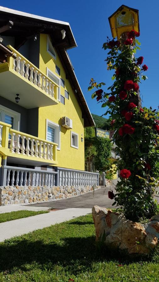 Hotel Pansion Renata Prozor Exteriér fotografie